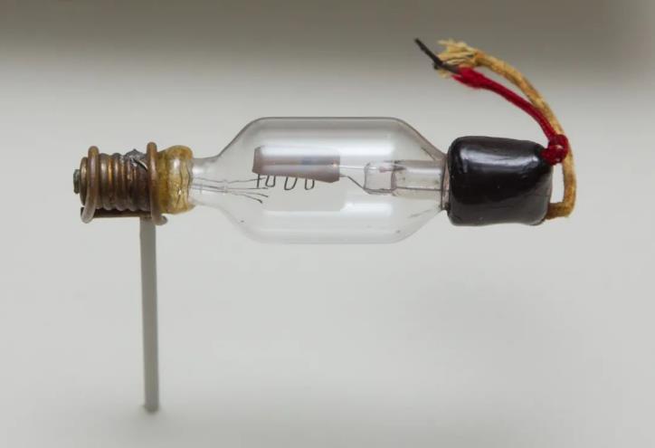 什么是電子管（真空管）？