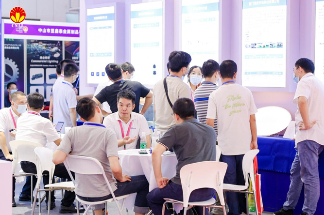 沉浸式體驗官招募中 ，2023寧波照明展觀展福利大放送！